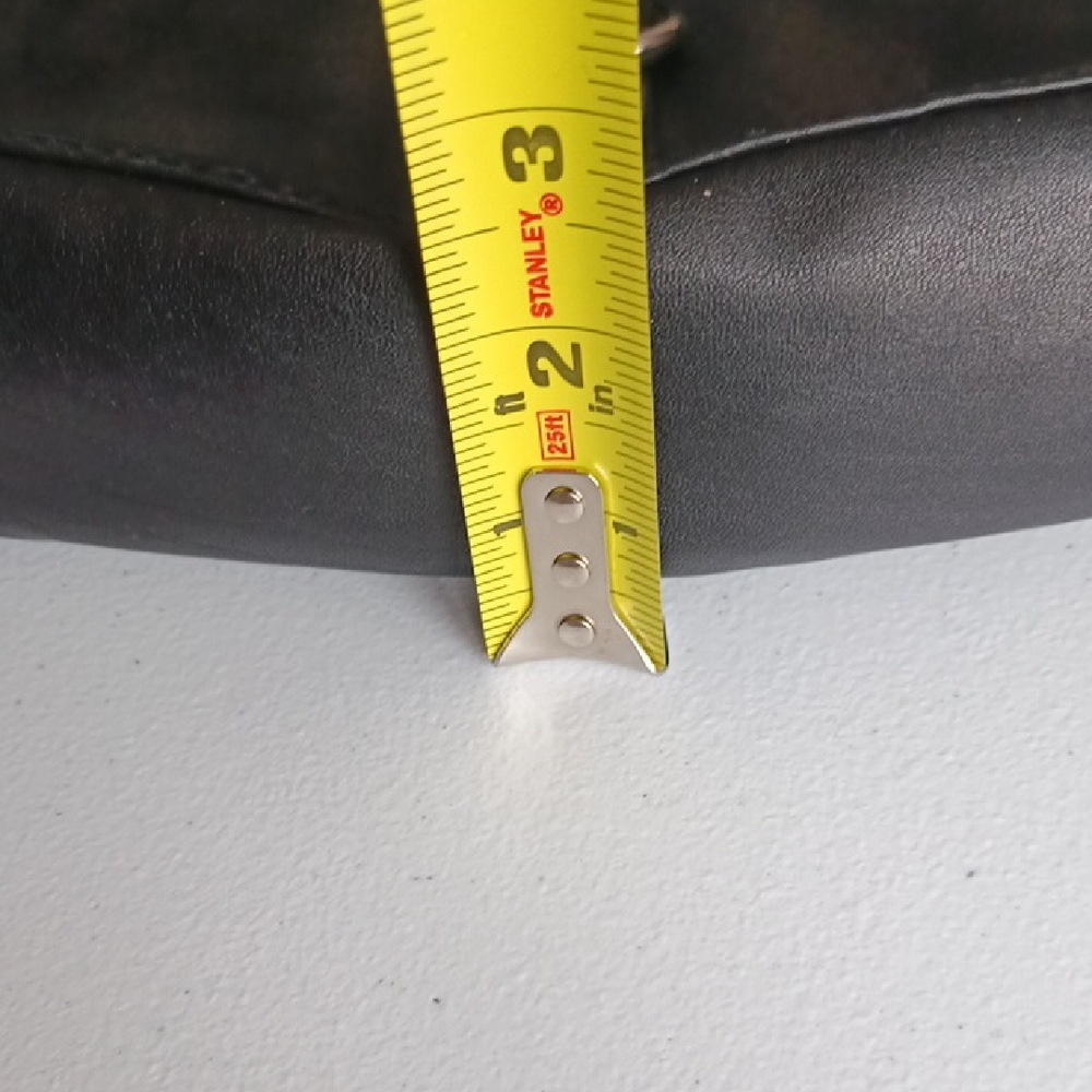 Coach Black Leather Belted Mid-size Crossbody Shoulder Unisex Bag Like New - Picture 10 of 14